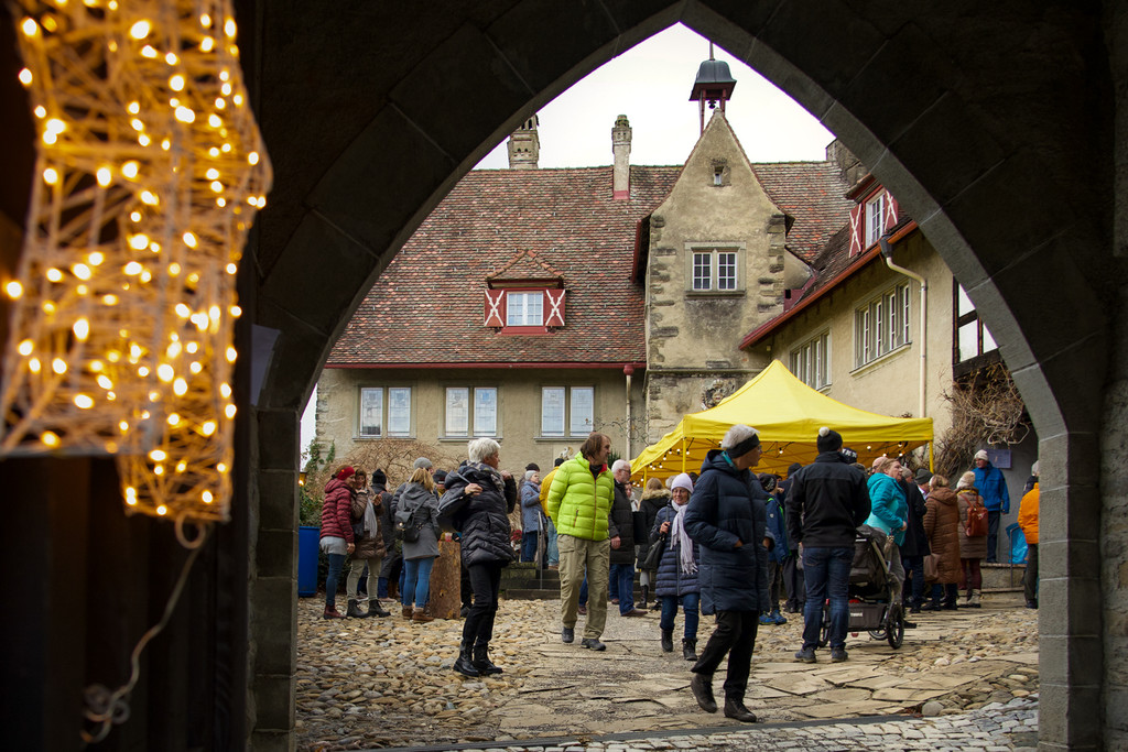 00036_Weihnachtl_Adventmarkt 2023 auf Schloss Wolfurt_09_ Dezember 2023_Fototeam Digital 2023.jpg