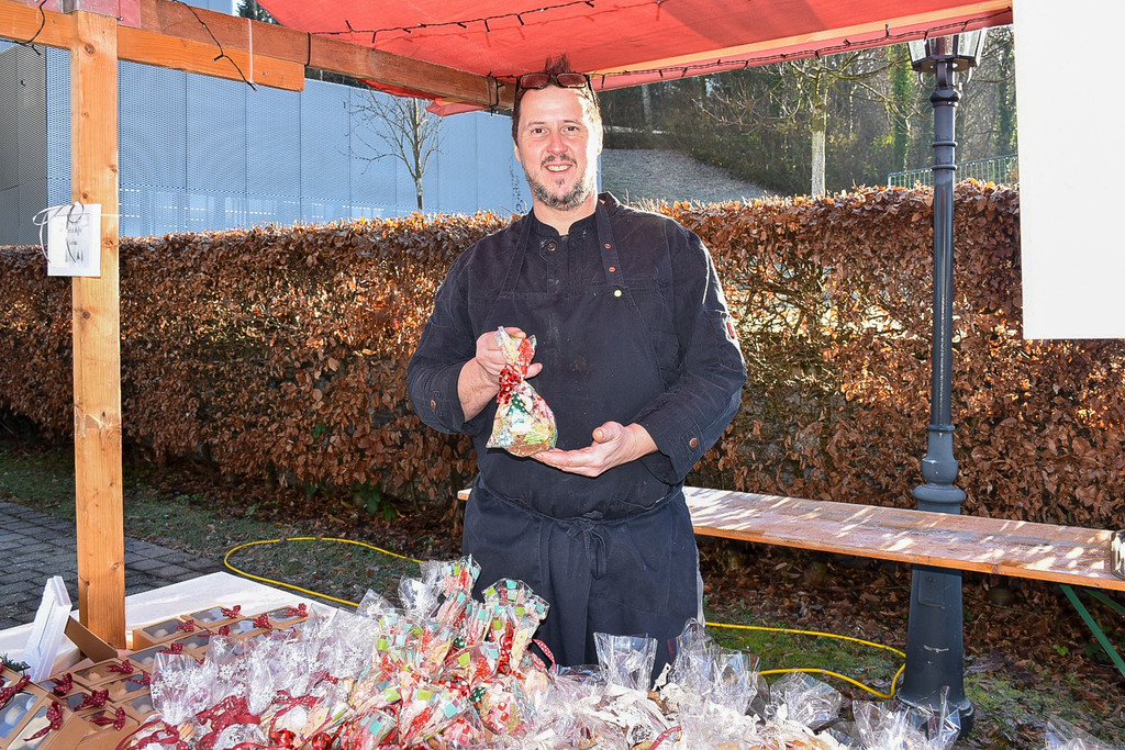 20231217_Schloss Hofener Weihnachtsmarkt-3.jpg