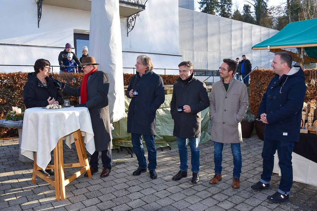 20231217_Schloss Hofener Weihnachtsmarkt-36.jpg