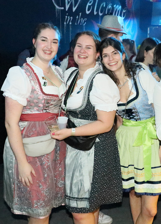 Dirndl _4_.JPG