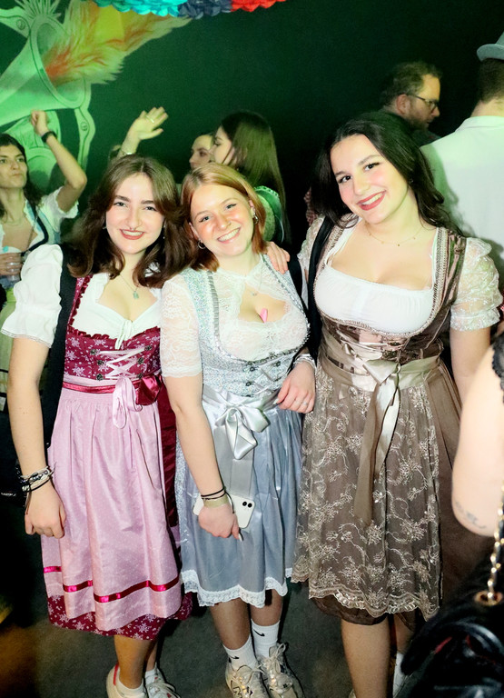 Dirndl _19_.JPG