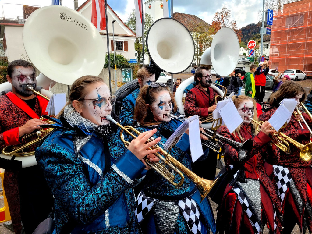 Fasching UMZUG Lochau GUGGA Termin 2024 _3_.jpg