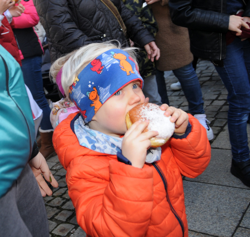 Krapfenfest 24 040.jpg