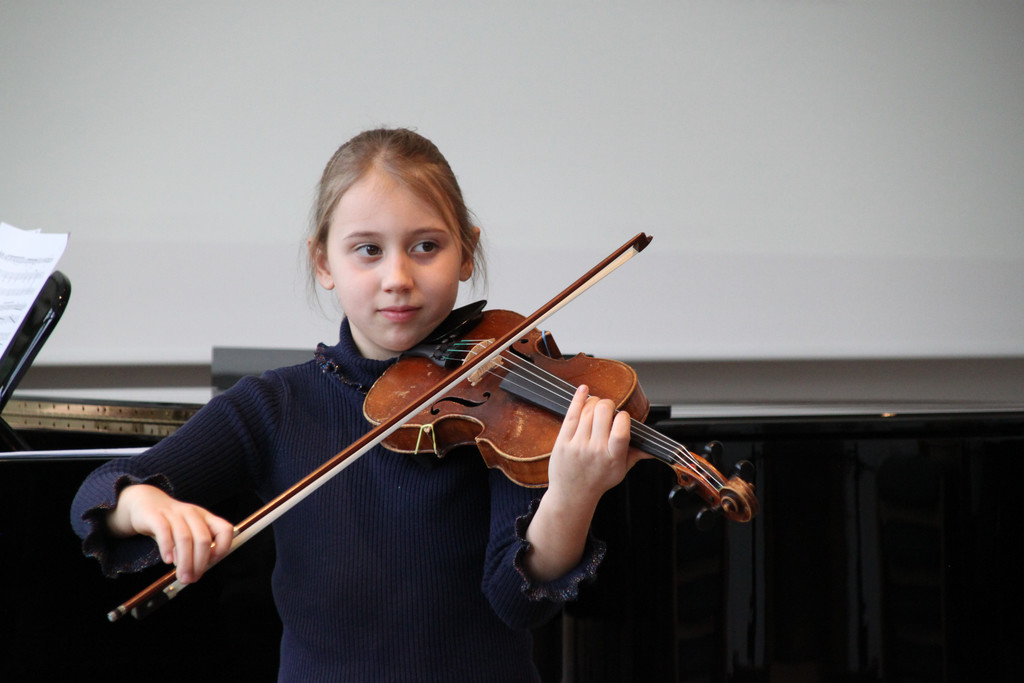 Reserve 9 Violine Sch__lerin.jpg