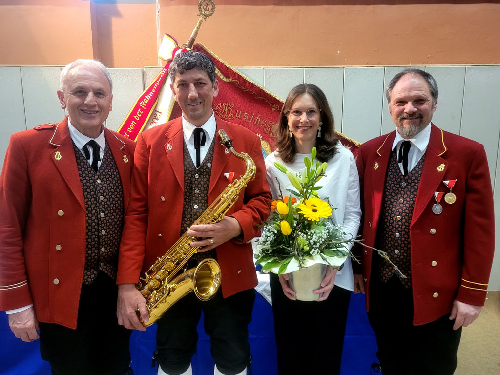 Musikverein FR__HJAHRSKONZERT C Ehrung GUSCHL 06-04-2024 _1_.jpg