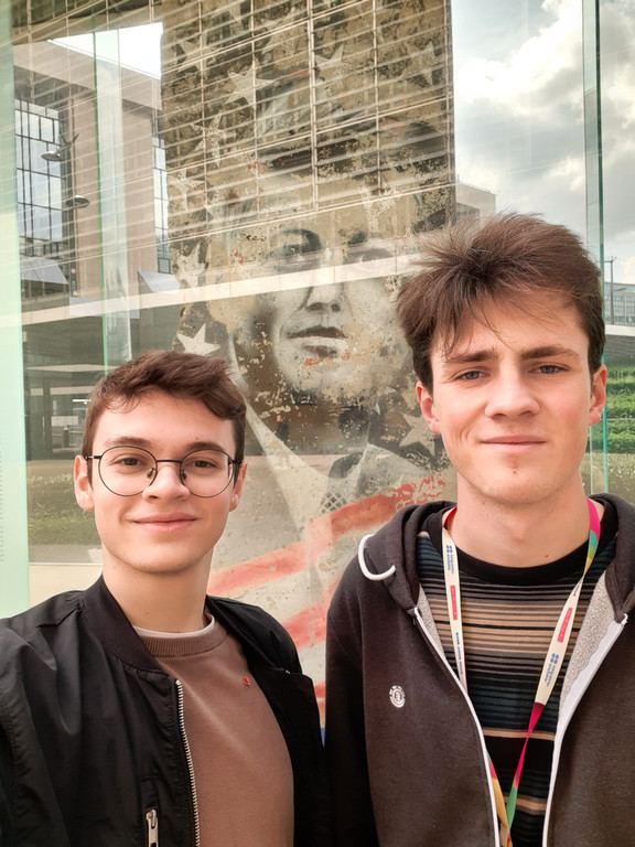 HTL Dornbirn bei European Youth Forum_6__Manuel Mayer und Julian Sonderegger.jpg