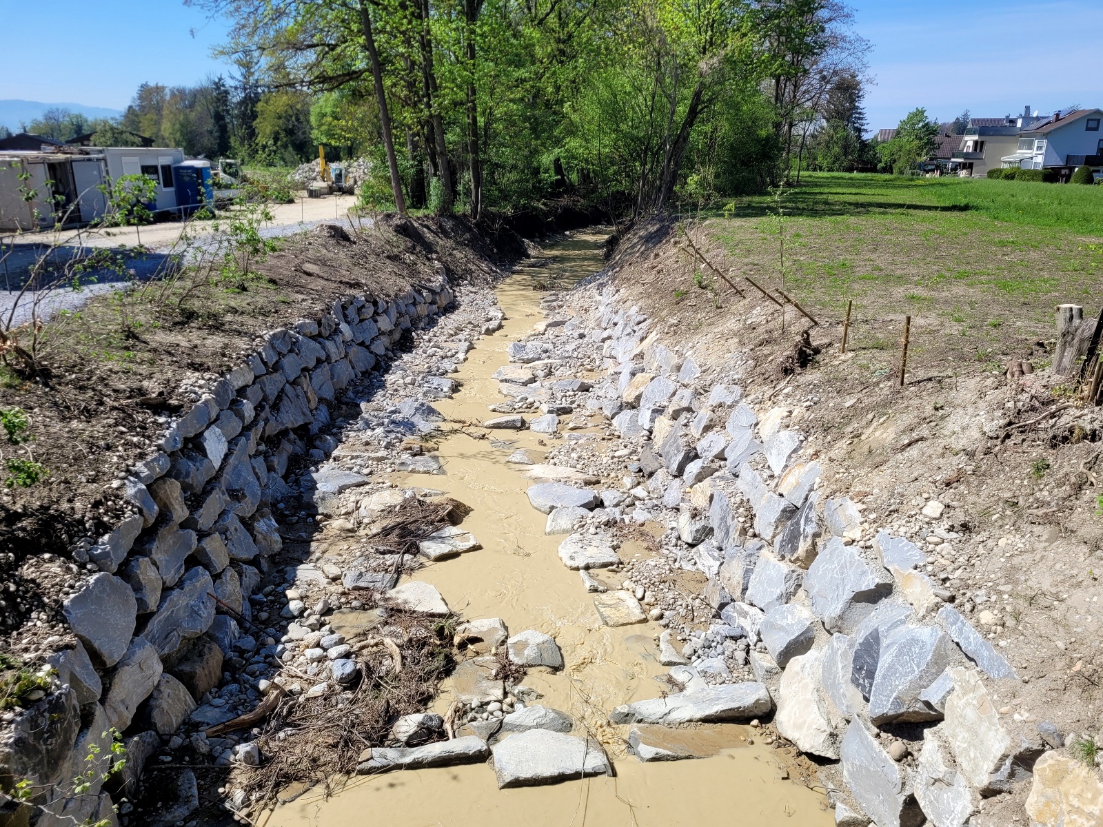 dRuggbach HOCHWASSERSCHUTZ BA 7 Klosterweg Richtung Eschachbr__cke NEU 12-04-2024 _3_.jpg