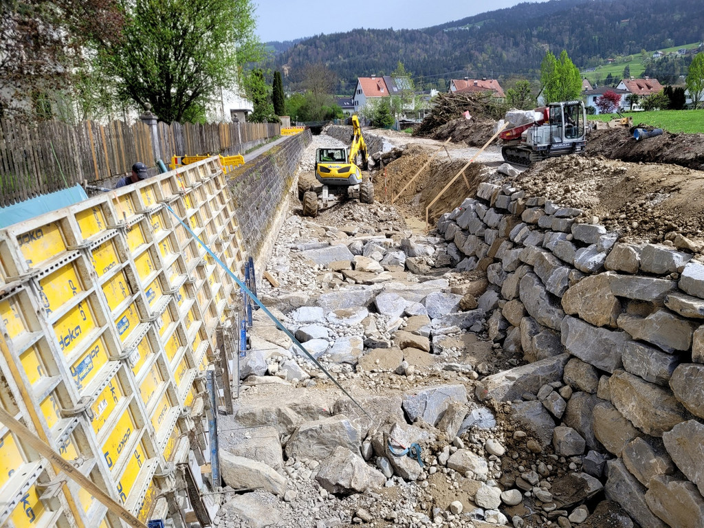iRuggbach HOCHWASSERSCHUTZ BA 7 Klosterweg Richtung Eschachbr__cke NEU 08-04-2024 _1_.jpg