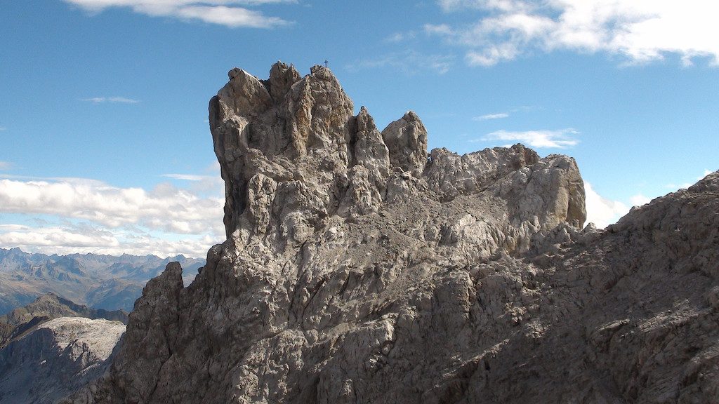 Der zackige KleineTurm.JPG