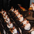 Fr__hjahrskonzert_GMG_TeilMusikanten_spielend.jpg