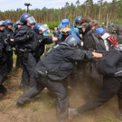 2024-05-10T101838Z_744678525_RC2LN7AB44M1_RTRMADP_3_GERMANY-TESLA-PROTEST.JPG