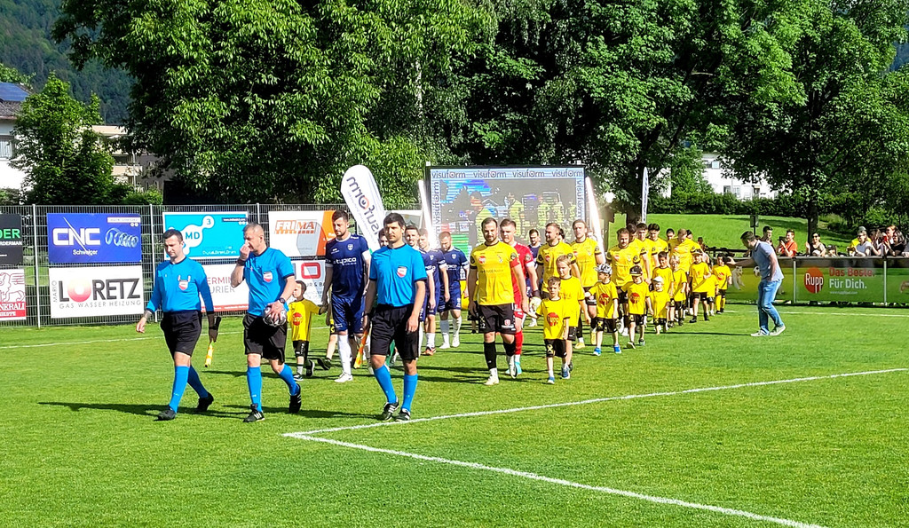 H__rbranz FUSSBALL Spiel gegen Lochau DERBY VOL REIHUNG 18-05-2024 _1d_.jpg