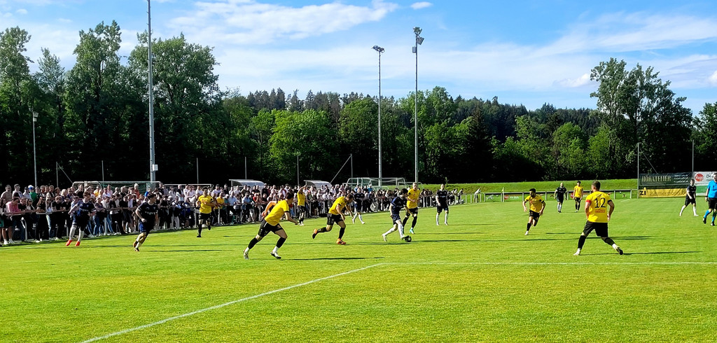 H__rbranz FUSSBALL Spiel gegen Lochau DERBY VOL REIHUNG 18-05-2024 _9_.jpg