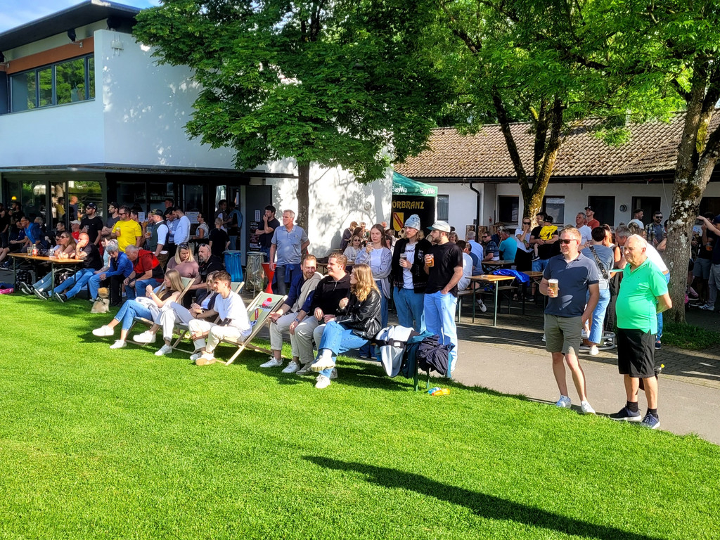 H__rbranz FUSSBALL Spiel gegen Lochau DERBY VOL REIHUNG 18-05-2024 _10d_.jpg