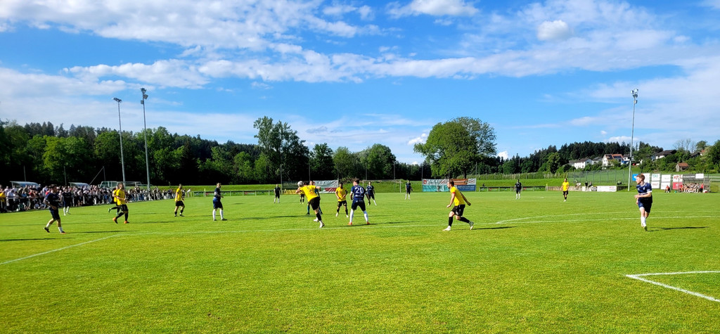 H__rbranz FUSSBALL Spiel gegen Lochau DERBY VOL REIHUNG 18-05-2024 _11_.jpg