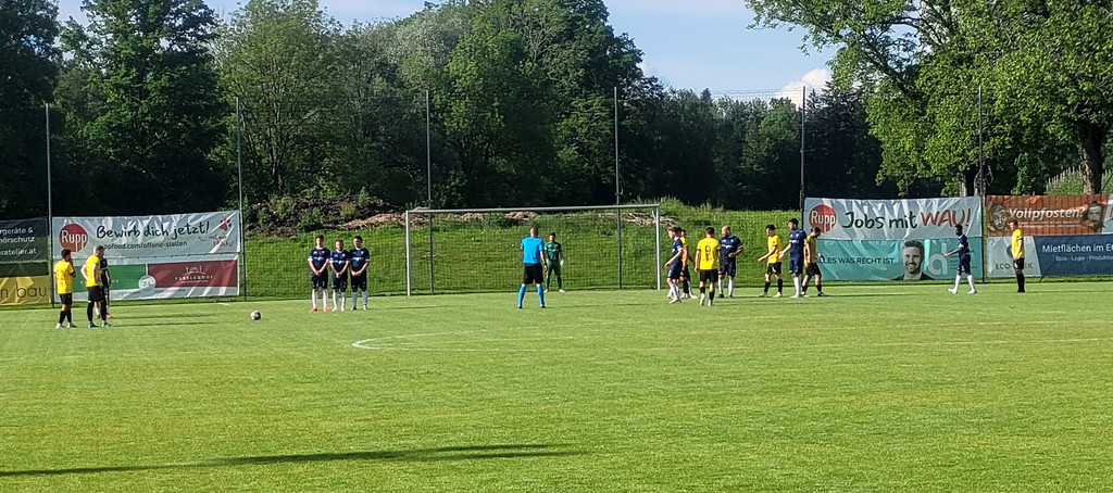 H__rbranz FUSSBALL Spiel gegen Lochau DERBY VOL REIHUNG 18-05-2024 _16_.jpg