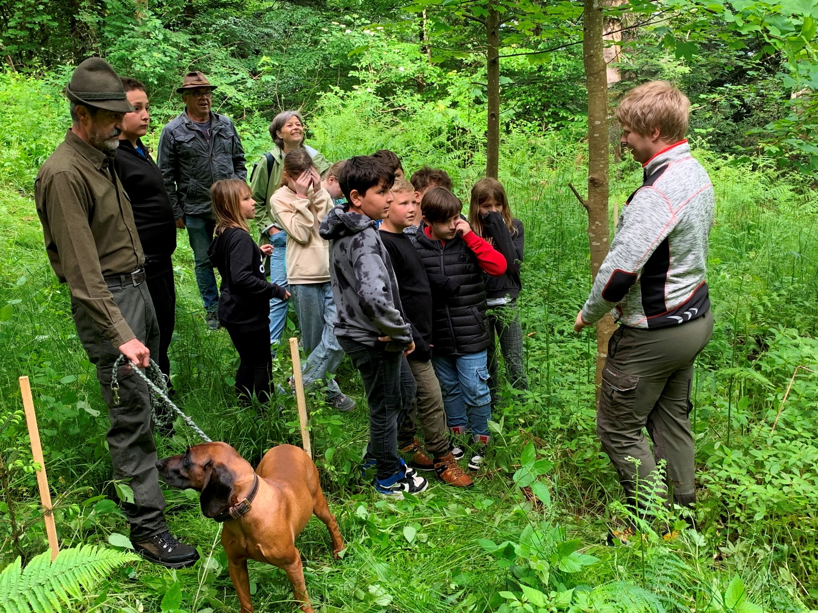 Volksschule EXKURSION A Waldpflanzung 27-05-2024 _12_.jpeg