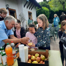 Volksschule EXKURSION B Bienenkunde 27-05-2024 _7_.jpeg