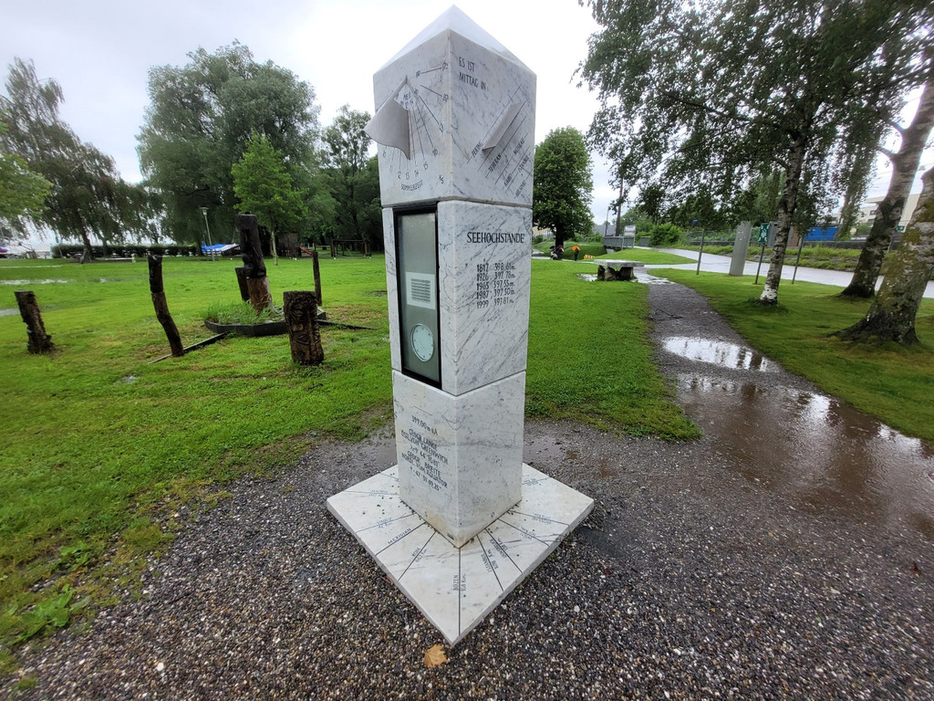 Lochau WETTEROBELISK am Hafen Juni 2024 _1_.jpg