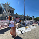 Tierschützer-Protest vor Wiener Parlament