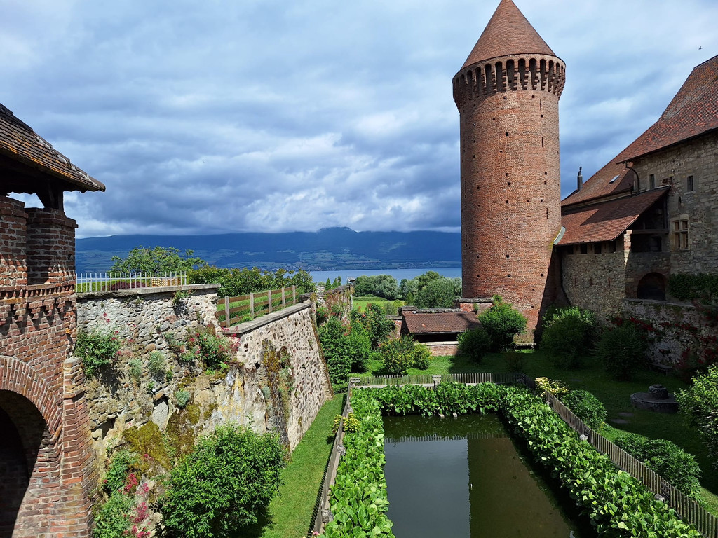 Chateau Chenaux in Estavayer le Lac 1.JPG