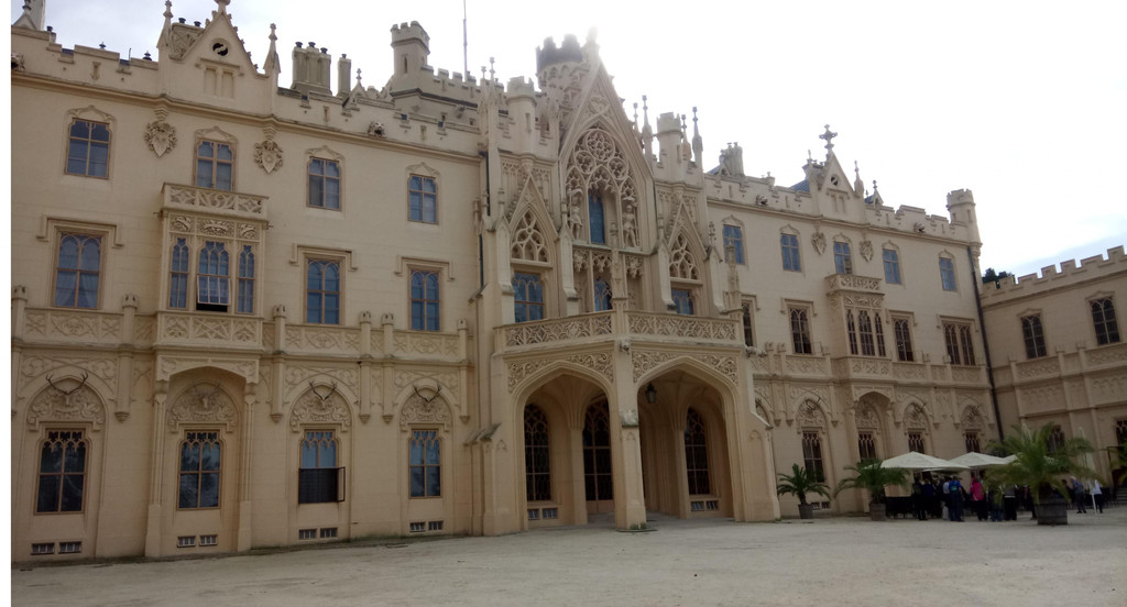 Schloss Lednice 1.jpg