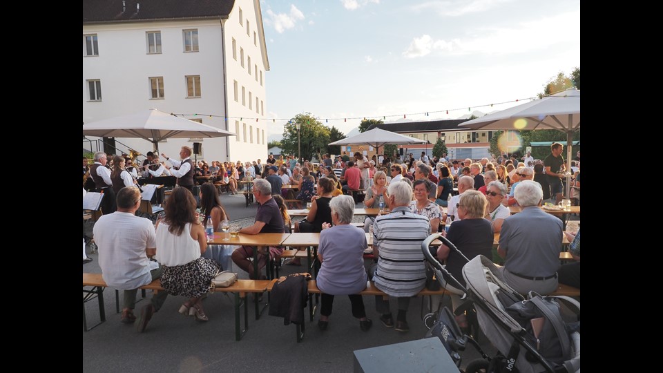 Folie16.JPG