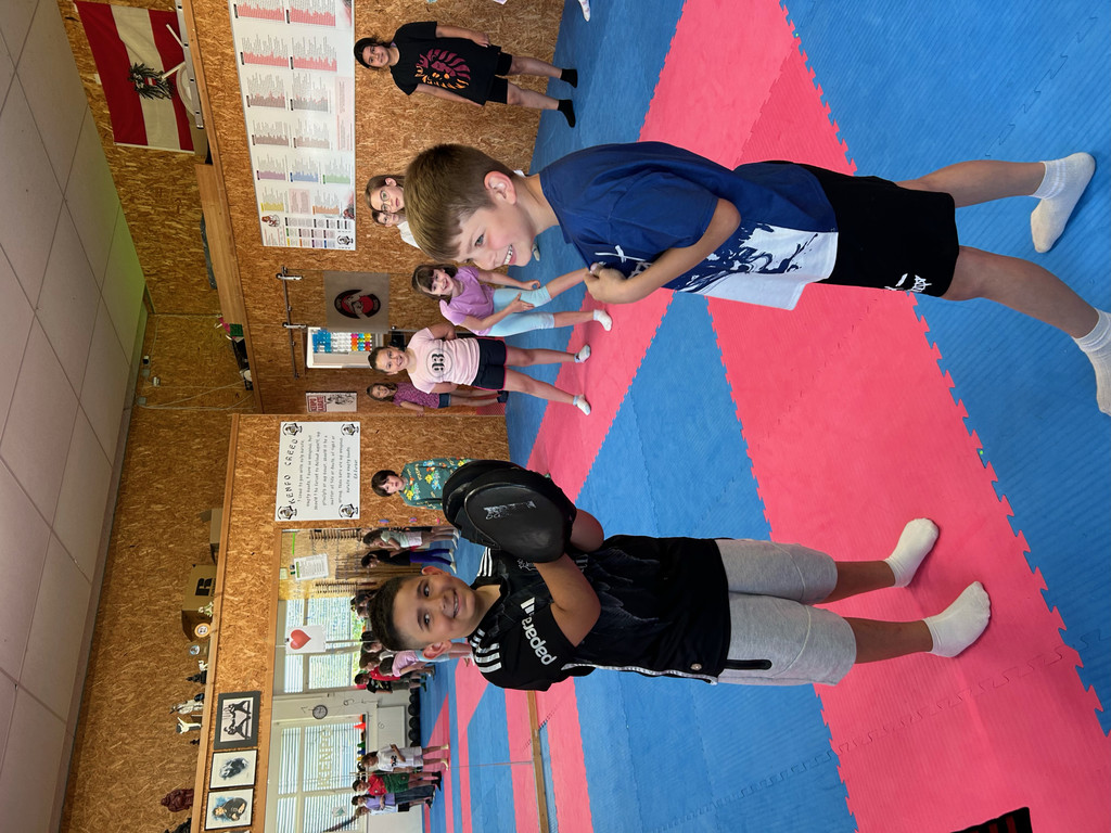 Haci-Mehmet und Imran beim Kenpo-Karate.jpeg