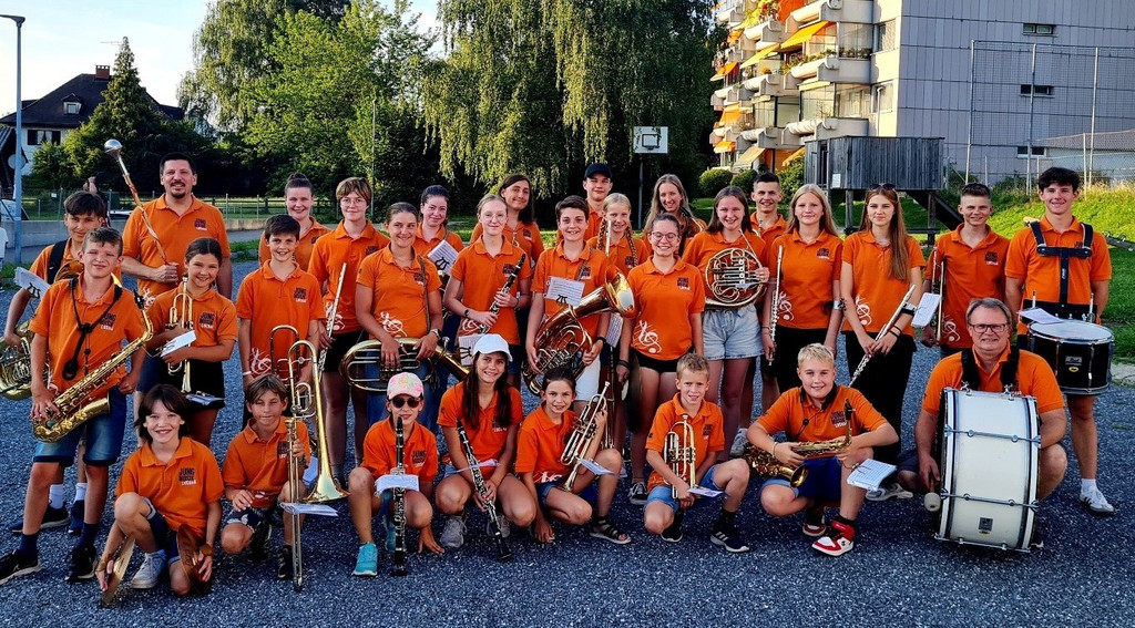 BU 3a Musikverein SOMMERFEST Symbolfoto JUNGMUSIK VARIA Juli 2024 _4_.jpg