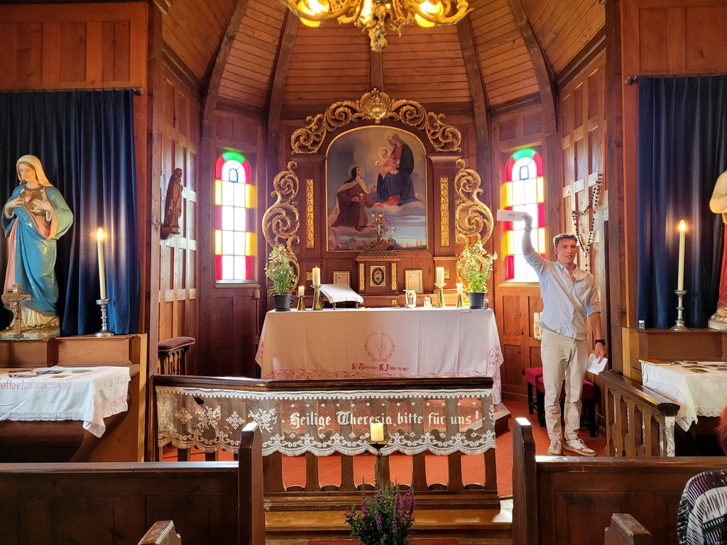 Theresienkapelle 95-JAHR-JUBIL__UM Festveranstaltung B Messfeier 06-07-2024 _2_.jpg