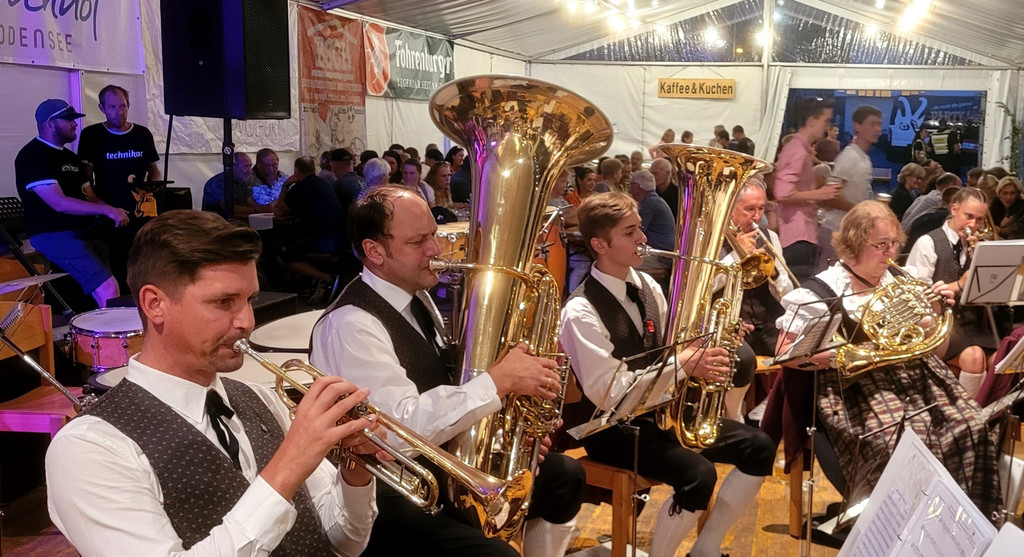 Musikverein Lochau DORFFEST Symbolfoto ANK__NDIGUNG Juli 2024 _9_.jpg