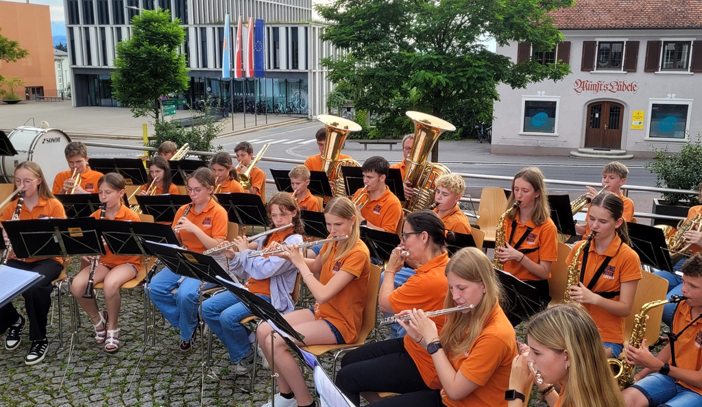 Lochau Musikverein SOMMERKONZERT Pfarrplatz NACHBERICHT 05-07-2024 _4_.jpg