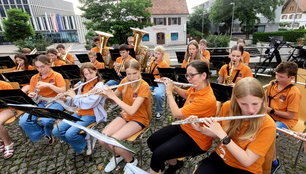 Lochau Musikverein SOMMERKONZERT Pfarrplatz NACHBERICHT 05-07-2024 _6_.jpg