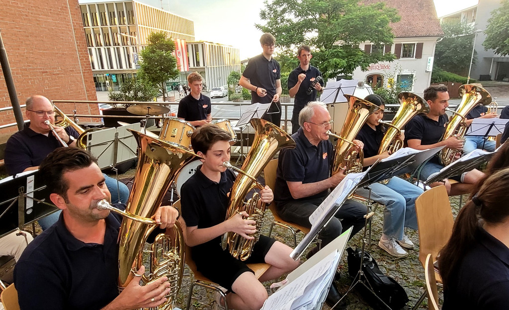 Lochau Musikverein SOMMERKONZERT Pfarrplatz NACHBERICHT 05-07-2024 _16_.jpg