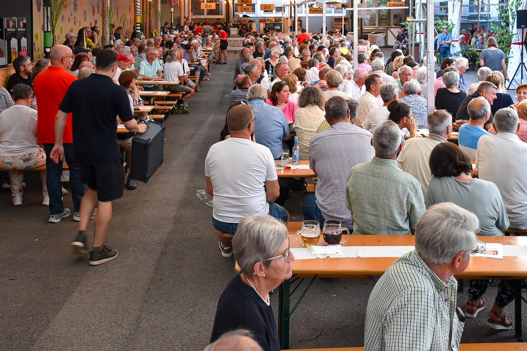 20240718_Sommerkonzert Milit__rmusik-50.jpg