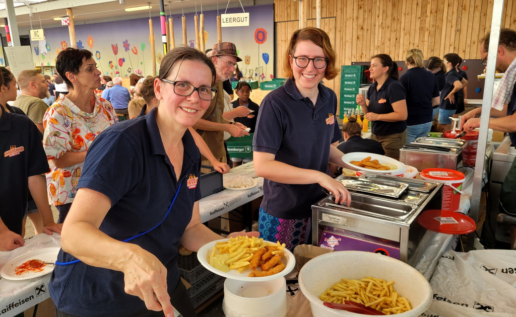 xMusikverein DORFFEST 50 A Team MV Mitarbeiter 21-07-2024 _4_.jpg