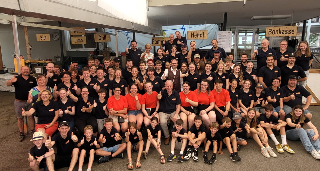 Musikverein DORFFEST 50 A Team MV Mitarbeiter 21-07-2024 _1_.jpg