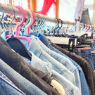 Vielfalt im Flohmarkt in der Alma Hard