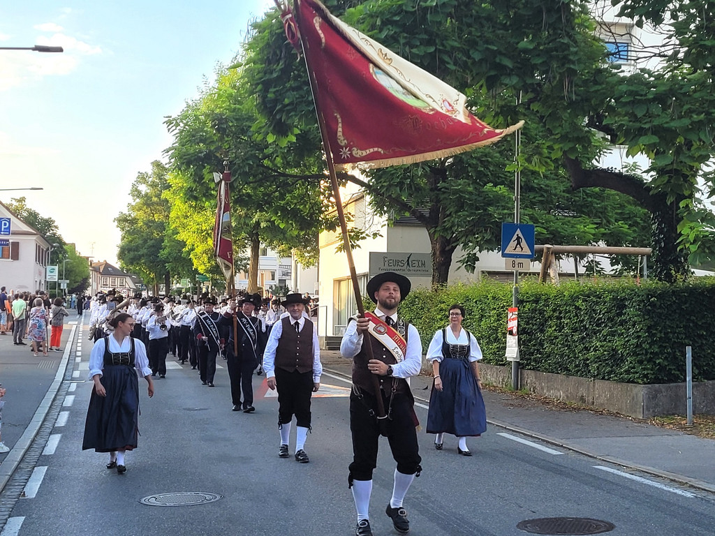 Musikverein DORFFEST 50 E Jubil__umsjahrg__nger-Treffen 20-07-2024 _1_.jpg