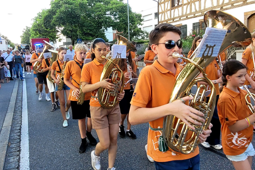 Musikverein DORFFEST 50 E Jubil__umsjahrg__nger-Treffen 20-07-2024 _28_.jpg