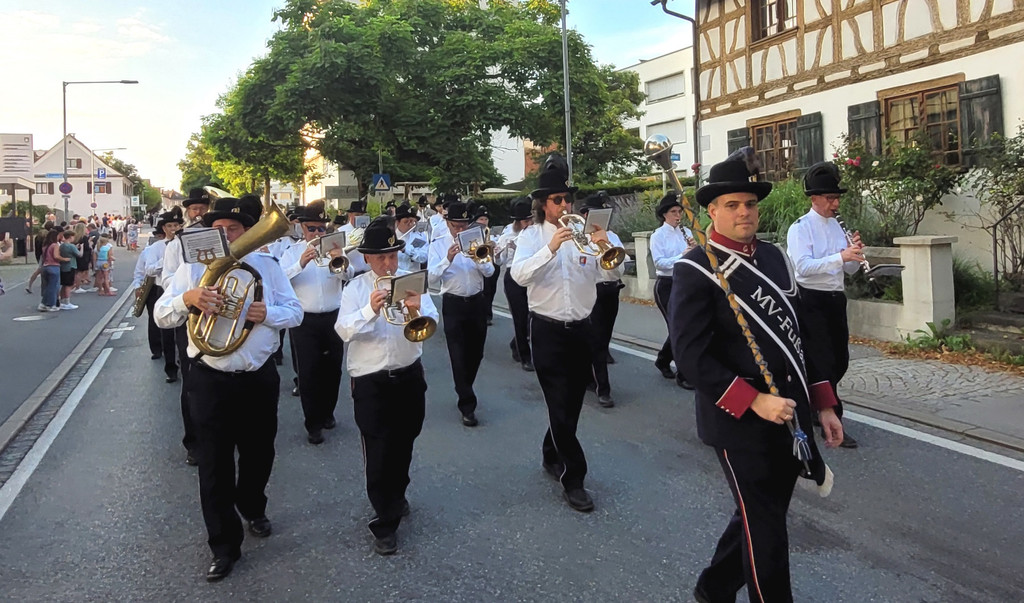 Musikverein DORFFEST 50 E Jubil__umsjahrg__nger-Treffen 20-07-2024 _3_.jpg