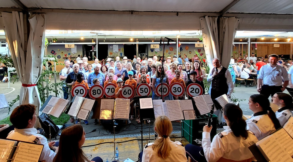 Musikverein DORFFEST 50 E Jubil__umsjahrg__nger-Treffen 20-07-2024 _37_.jpg