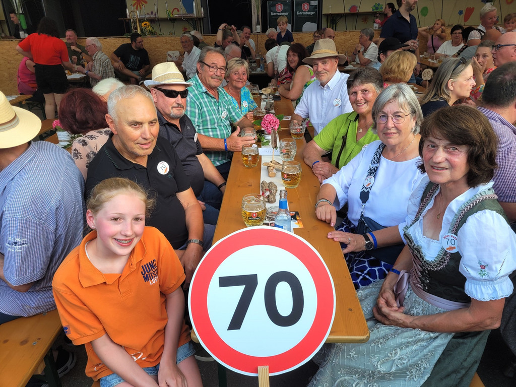 Musikverein DORFFEST 50 E Jubil__umsjahrg__nger-Treffen 20-07-2024 _43_.jpg
