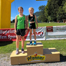 Annika und Lotta holten silber beim Bucher Dorflauf