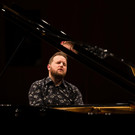 LukasVondracek-003 __ Philipp Schmidli - Kopie.jpg