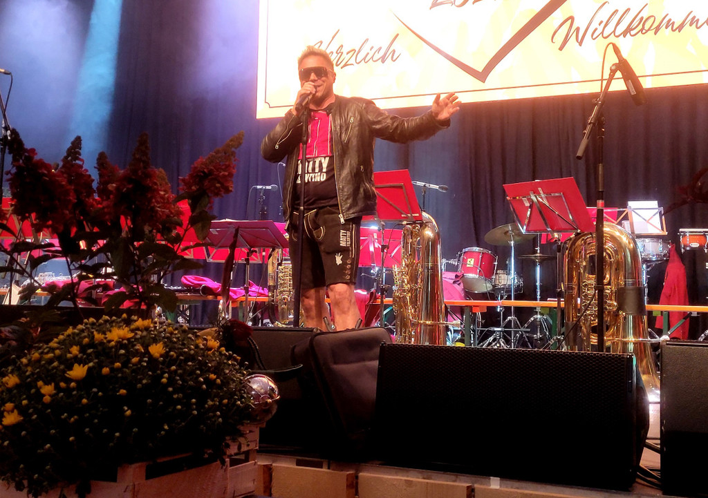 BU 5 STIMMUNG MTTY VALENTINO PRINZ HOFFEST Ank__ndigung Symbolfotos f__r TERMIN Oktober 2024 _10_.jpg