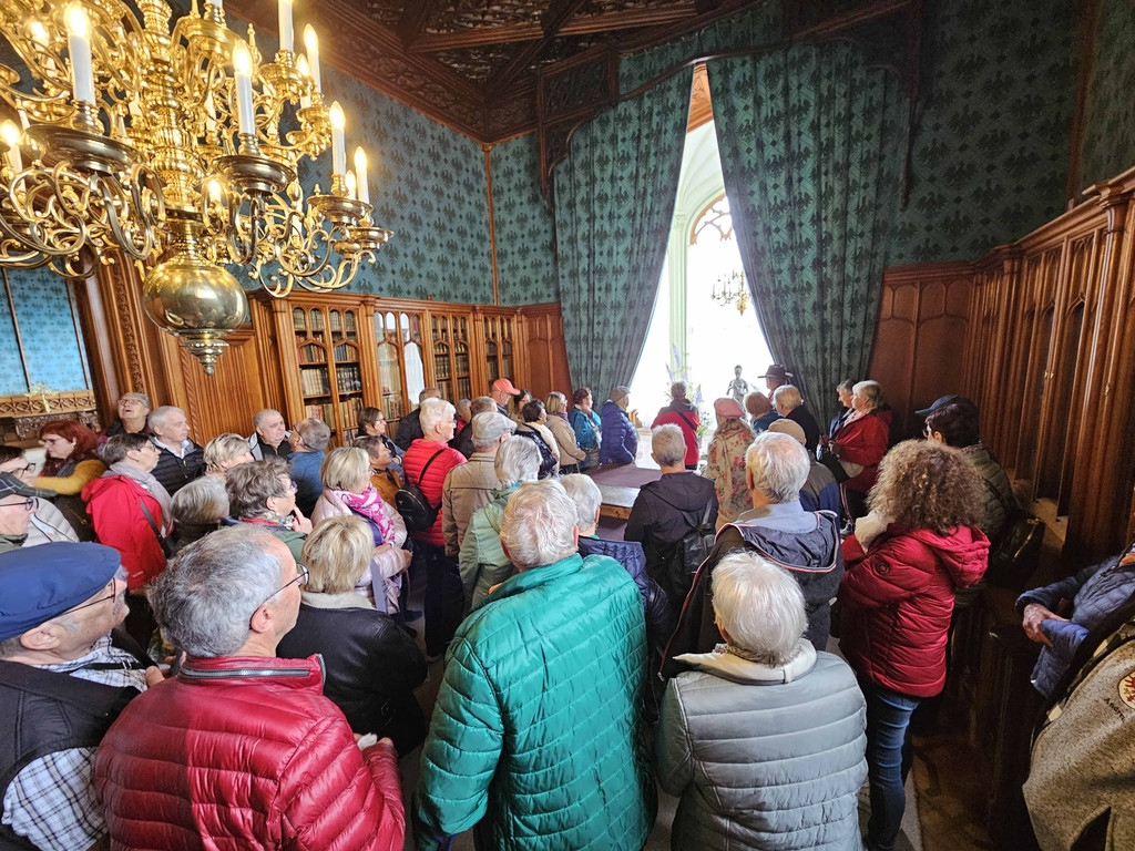 F__hrung im Schloss Lednice.jpg