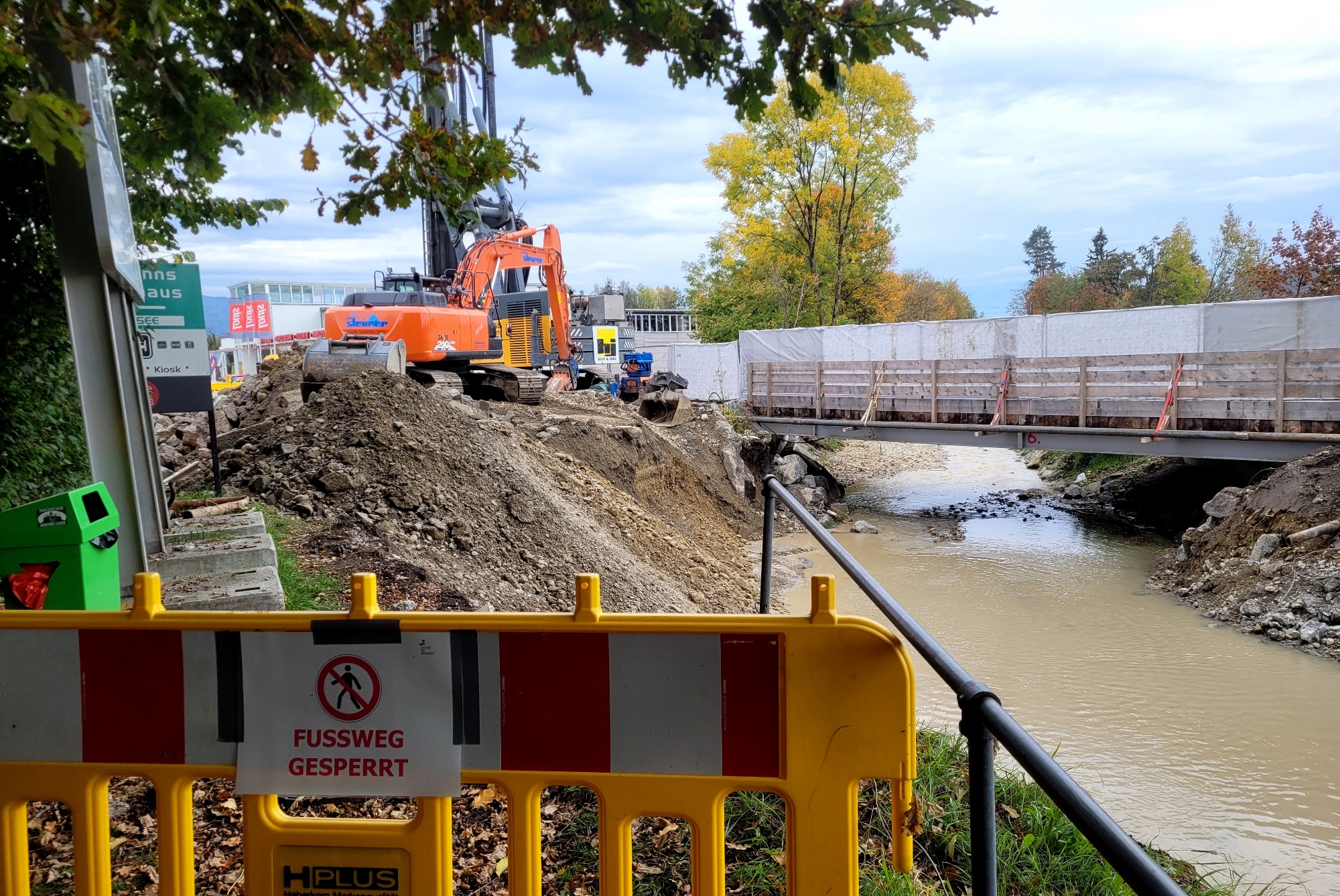 BU 1 NEUBAU Ruggbach HOCHWASSERSCHUTZ BA 8 BR__CKE NEU L190 Baustart Bericht Oktober 2024 _5_.jpg