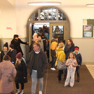 Foto 2 - Viele Besucher in der Musik-Mittelschule Bregenz-Stadt.JPG