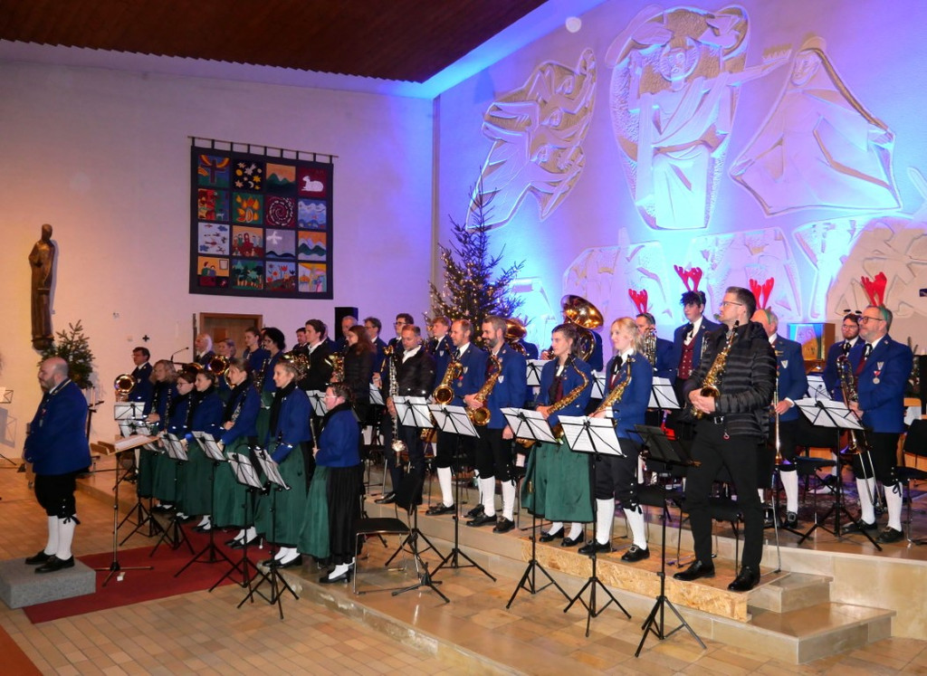 Musik 011224_57 _Mittel_.JPG